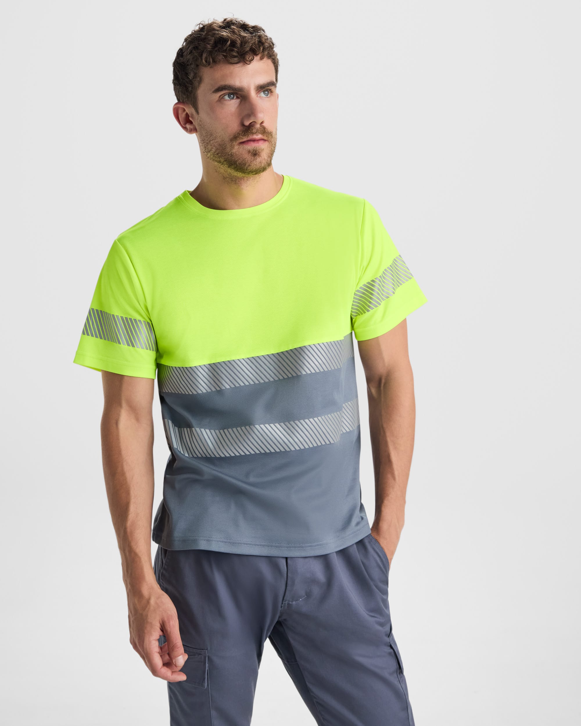 Atmungsaktives, kurzärmeliges T-Shirt mit hoher Sichtbarkeit Bestickt & Bedruckt ab 19,95 €